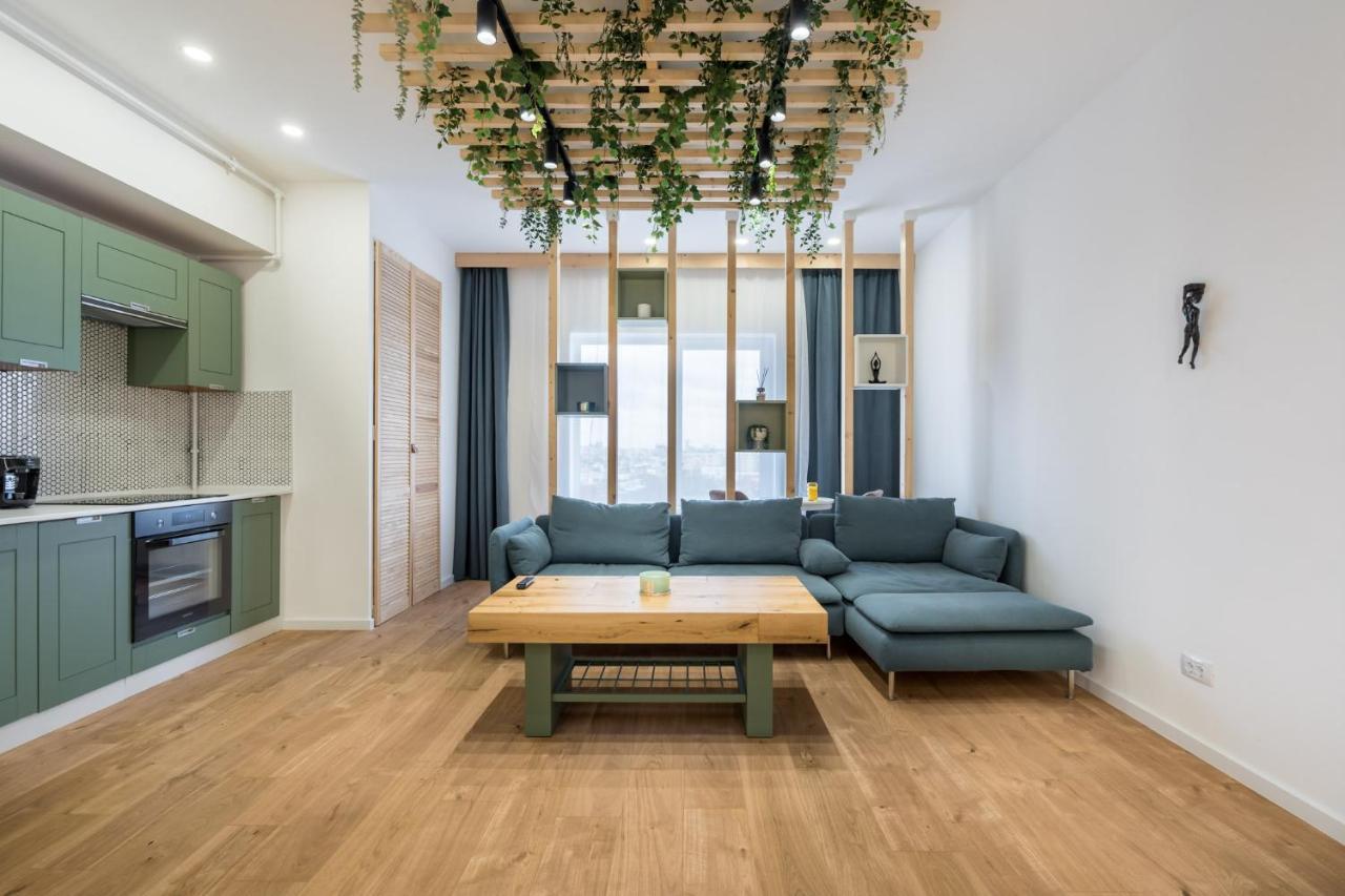 Jungle Escape - Luxe 1-br Haven In * Bucharest
