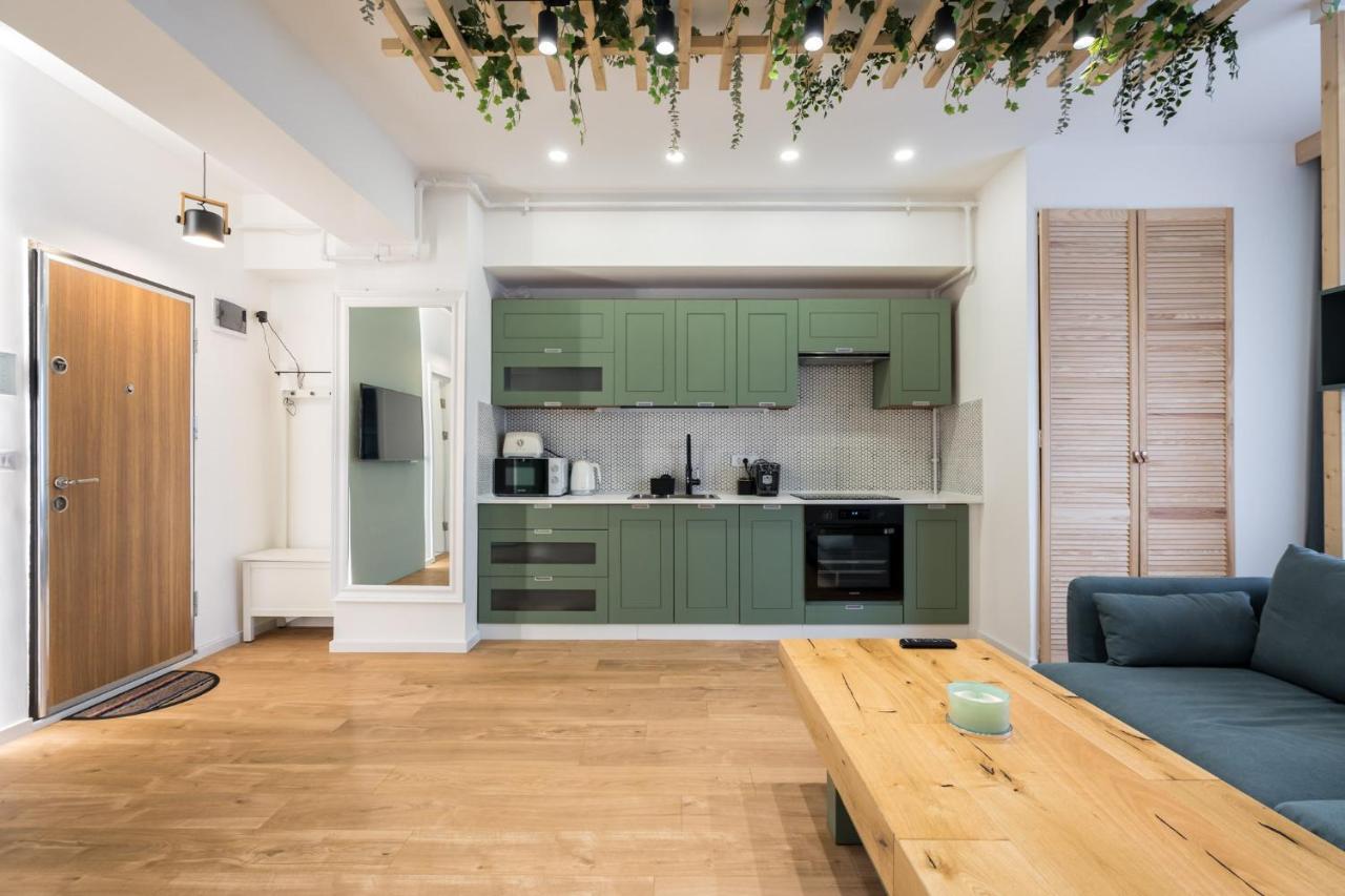 Jungle Escape - Luxe 1-br Haven In Apartment